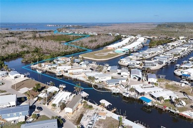 This beautifully remodeled 2-bedroom, 1-bath waterfront home - photo 33