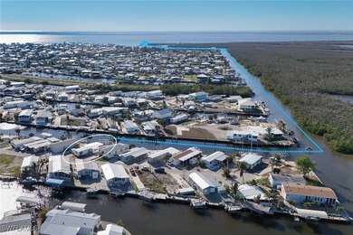 This beautifully remodeled 2-bedroom, 1-bath waterfront home - photo 35