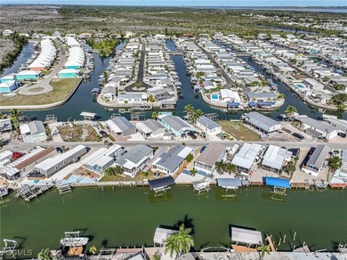 This beautifully remodeled 2-bedroom, 1-bath waterfront home - photo 36