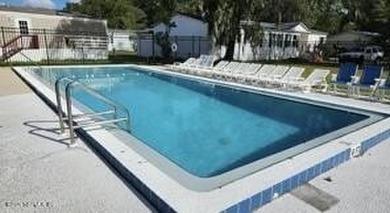 Like-new 2022 2-bedroom, 1-bath mobile home offering modern - photo 8