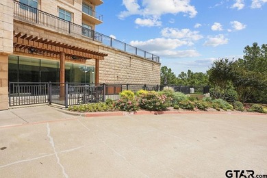 Penthouse Condo in The Cascades Golf Community - 13th Floor - photo 42