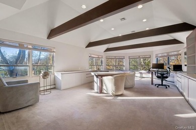 Welcome, to this very unique home where walls of glass showcase - photo 43