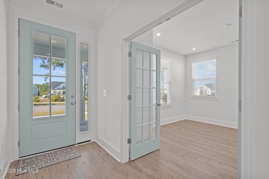 Welcome to the highly sought-after community of Riverlights! - photo 4