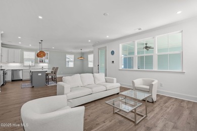 Welcome to the highly sought-after community of Riverlights! - photo 8