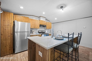 **NEWER BUILD**NEW HVAC**NEW ELECTRIC** Welcome to this - photo 3