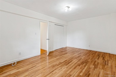 This bright and well-proportioned JR4/2BR at The Euclid offers a - photo 7