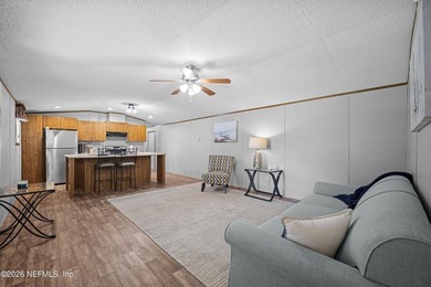 **NEWER BUILD**NEW HVAC**NEW ELECTRIC** Welcome to this - photo 8