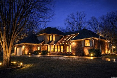 Lake Hamilton Home For Sale in Hot Springs Arkansas