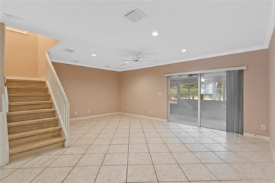 Lovely 3 bedroom, 2.5 bathroom townhome located in the 24 hour - photo 7