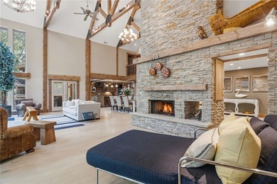 Remarkable Beaver Lake living in this custom built lake home - photo 10