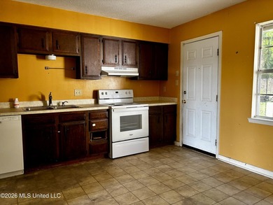 Looking for a 3-bedroom home in Gulfport where you can build - photo 5