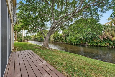 55+ TURN-KEY Tranquil Canal Views and Sunset Skies. Immaculate - photo 3