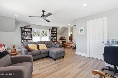 Experience Lowcountry luxury in this beautiful Beaufort, SC home - photo 29