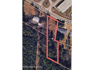Your Dream Home Awaits! This impressive 3-bedroom, 2-bath brick - photo 4