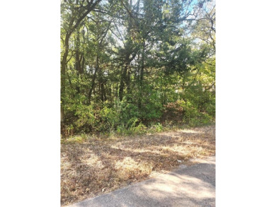 Lake Texoma Lot Sale Pending in Denison Texas