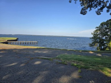 Lake Lot For Sale in Many, Louisiana