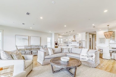 DIRECT GULF FRONT LUXURY | CUSTOM HOME | PRIVATE POOL | 2 LARGE - photo 15
