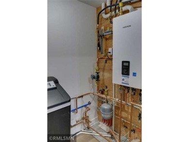 Conveniently located in Amery's highly sought after Pondhurst