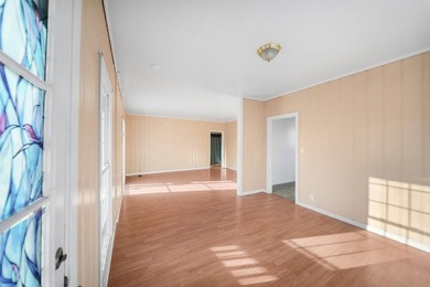 WEST SAN CARLOS DUPLEX, PHENOMENAL INVESTMENT! This 2-level - photo 4