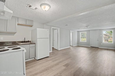 This property features a functional floor plan with spacious - photo 9