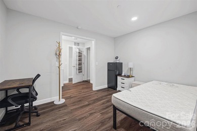 Turnkey student housing investment near USC-Union, fully leased - photo 14