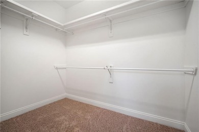 VRM: SELLER WILL ENTERTAIN BETWEEN $399,000 - $410,000. The list