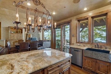 PREMIER WATERFRONT LIVING ON COEUR D'ALENE LAKE NEAR ROCKFORD - photo 22