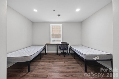 Turnkey student housing investment near USC-Union, fully leased - photo 25