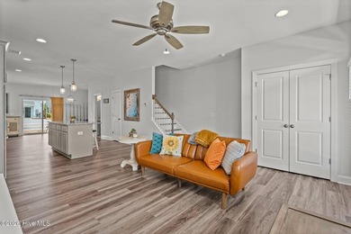 Welcome to easy coastal living in the award-winning RiverLights - photo 9