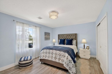 Refined East Boca Raton, Boca Bay Colony w/ Rare Oversized 12 - photo 30