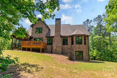 Welcome to your own private Georgia retreat. Nestled behind 600 - photo 6