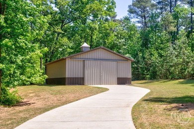 Welcome to your own private Georgia retreat. Nestled behind 600 - photo 8