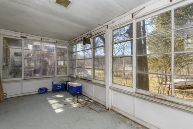 Don't miss out on owning this property with 100' of lake - photo 16