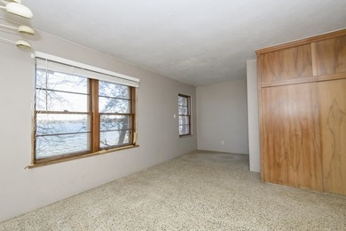 Don't miss out on owning this property with 100' of lake - photo 18