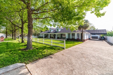 Country manor in the middle of 782*OH-NINE*! Exceptional home