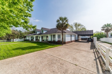 Country manor in the middle of 782*OH-NINE*! Exceptional home