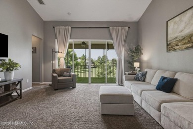 Excellent 3 bed 2 bath that STANDS OUT for it's location and - photo 8