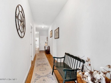 What a fantastic location and awesome opportunity in a - photo 31