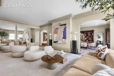 Historic and Elegant Residence in a Landmark Building Welcome to - photo 1