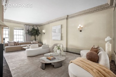 Historic and Elegant Residence in a Landmark Building Welcome to - photo 2