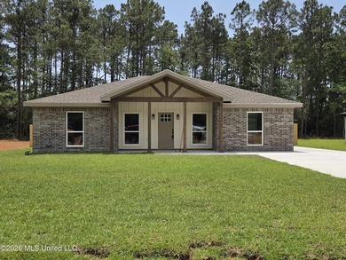 ELEGANT NEW CONSTRUCTION WITH CUSTOM DETAILS! Welcome to this - photo 1