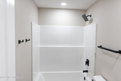 ELEGANT NEW CONSTRUCTION WITH CUSTOM DETAILS! Welcome to this - photo 6
