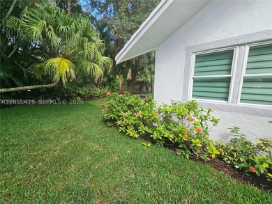 Modern heated pool and spa 4/2 Single-story residence in PGA - photo 22