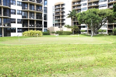 Luxuriously Renovated Waterfront Living in East Boca Raton - photo 25