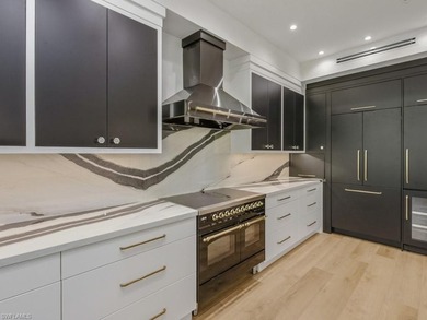 A RARE DOWNTOWN NAPLES OFFERING-Completely renovated, 1-mile to - photo 13