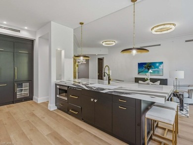 A RARE DOWNTOWN NAPLES OFFERING-Completely renovated, 1-mile to - photo 14