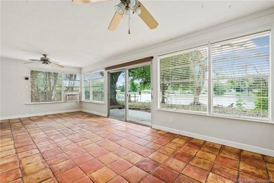 Country Cutie! Lovely 3 bed 2 bath lake front home situated on - photo 14
