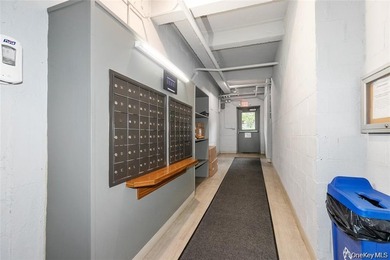 Discover Comfort And Convenience In This Spacious 2-Bedroom - photo 19