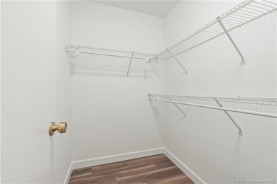 Country Cutie! Lovely 3 bed 2 bath lake front home situated on - photo 19