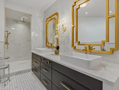 A RARE DOWNTOWN NAPLES OFFERING-Completely renovated, 1-mile to - photo 21